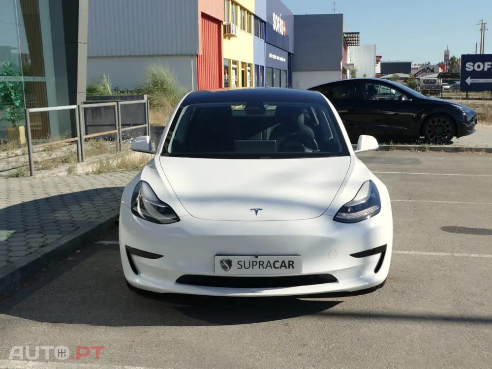 Tesla Model 3 Standard Range Plus RWD