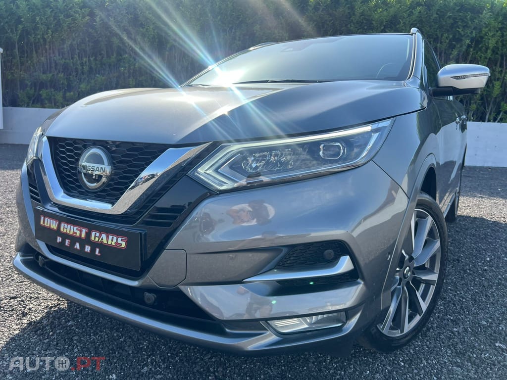 Nissan Qashqai 1.3 DIG-T Tekna Bose