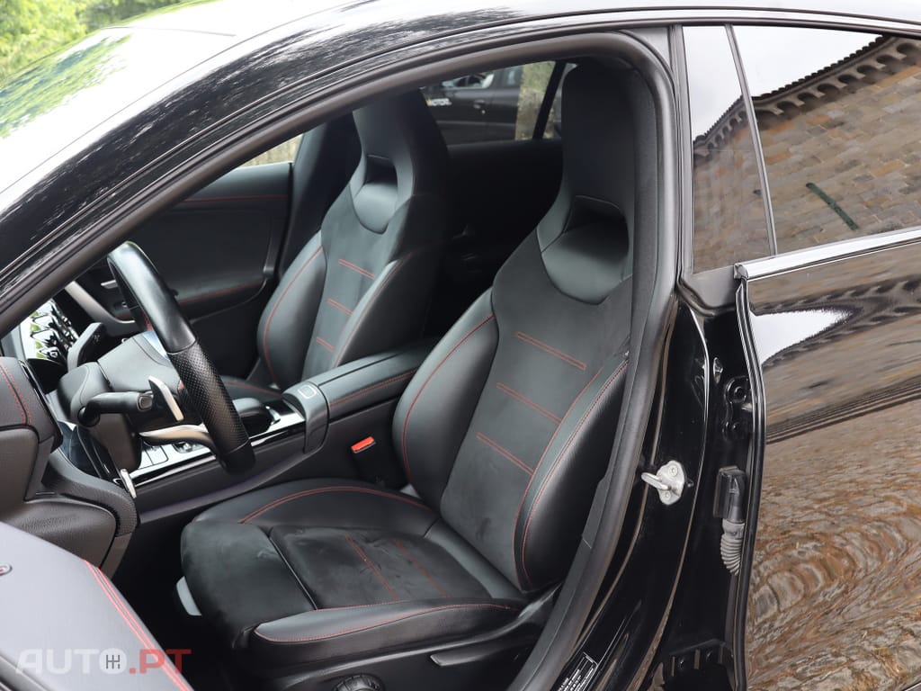 Mercedes-Benz CLA 250 e AMG Line
