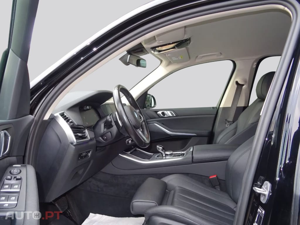 BMW X5 I.V.A DEDUTIVEL xDrive45e
