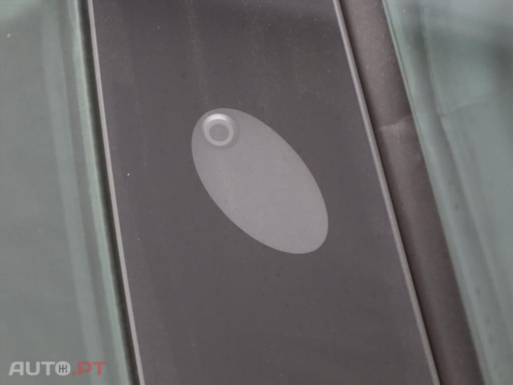 Tesla Model 3 Standard RWD Plus AUTOPILOT
