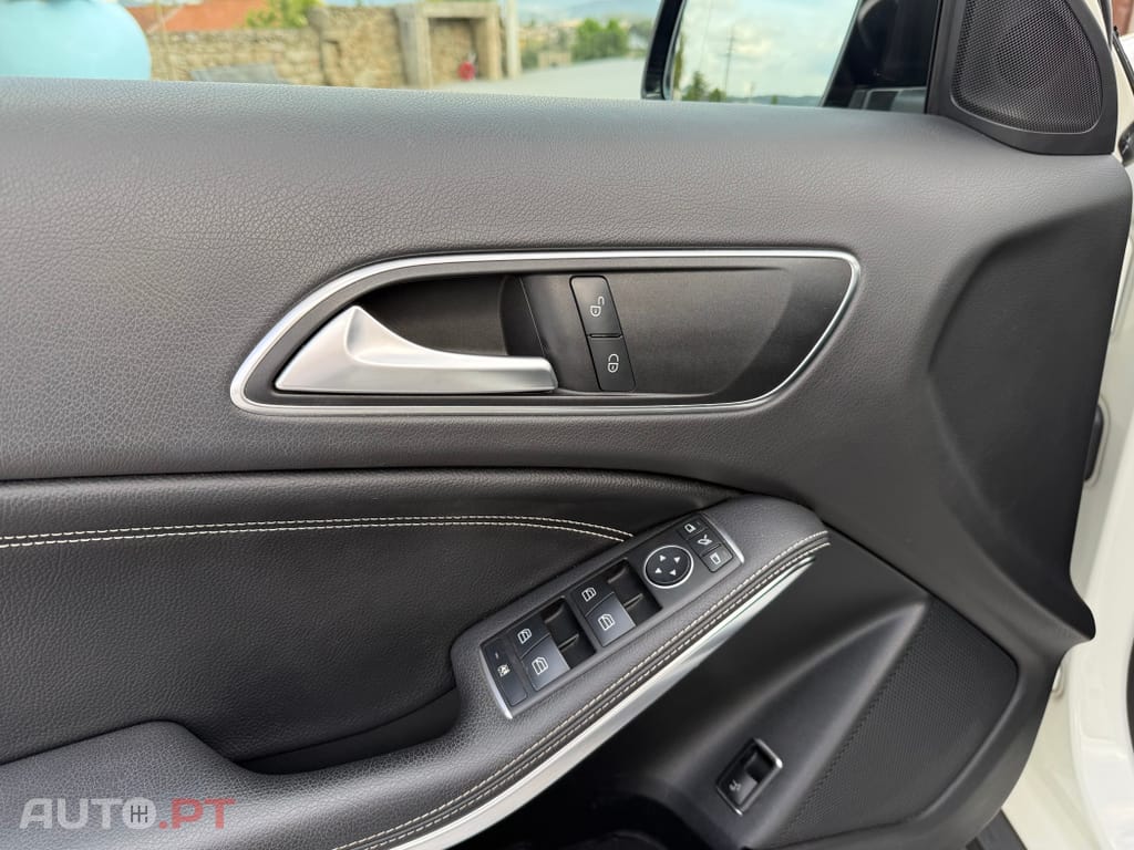Mercedes-Benz GLA 180 d Style
