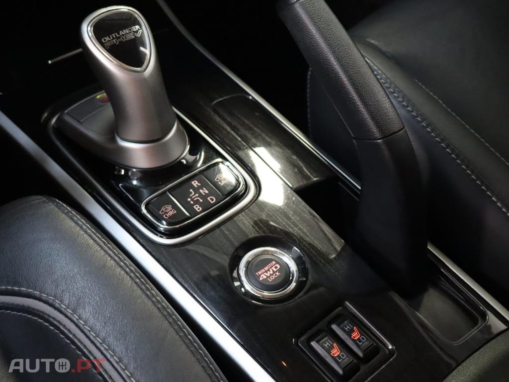Mitsubishi Outlander 2.0 Mivec PHEV Intense Navi