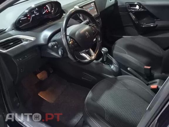 Peugeot 208 1.2 PureTech Style