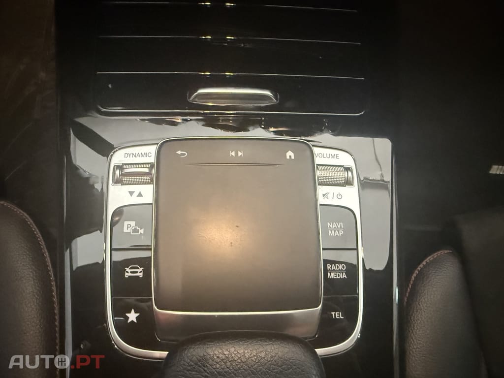 Mercedes-Benz CLA 180 d Shooting Brake AMG Line Aut.