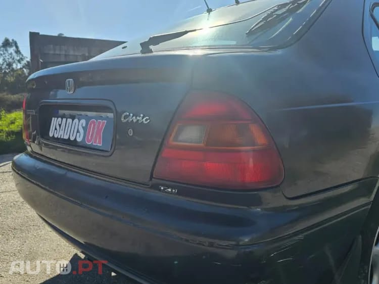 Honda Civic 1.4i Profile