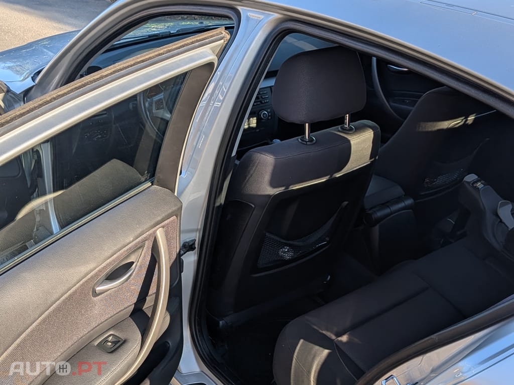 BMW 118 D - KIT Corrente de Distribuição, Bomba de Água e Polia da Cambota mudadas (TUDO Com Fatura)"