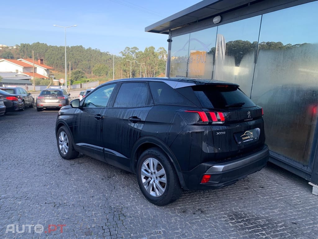 Peugeot 3008 1.5 BlueHDi Active