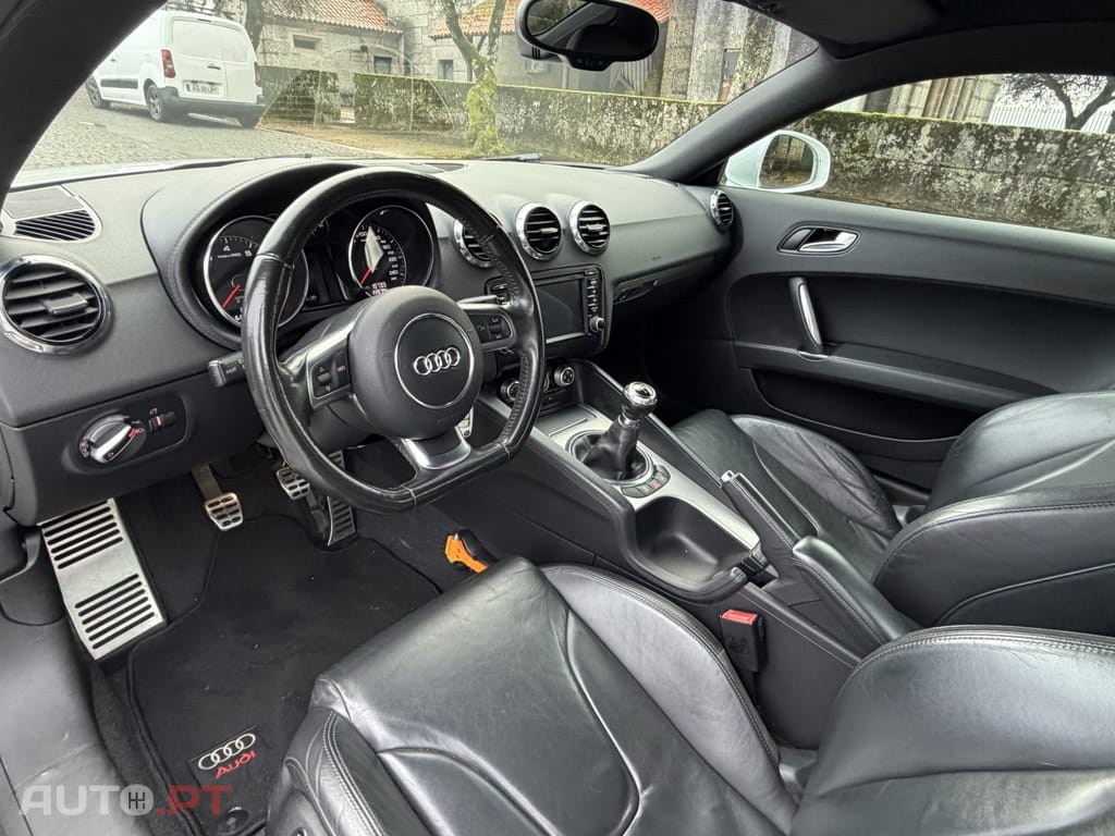 Audi TT 1.8 TFSI S-line