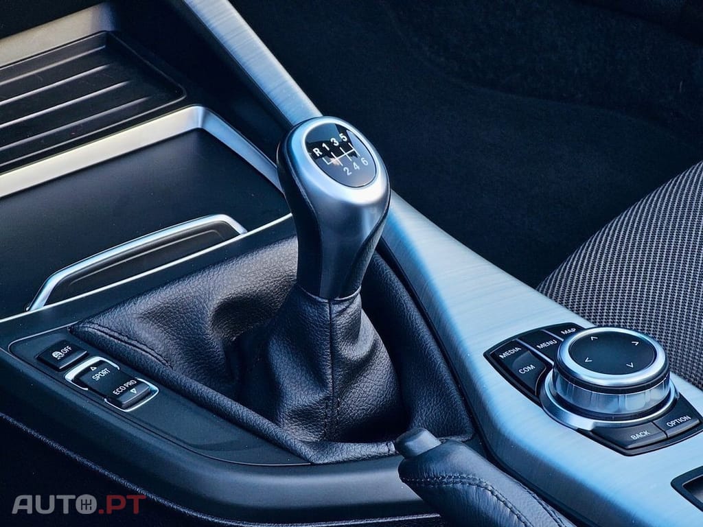 BMW 218 i Cabrio Luxury Line