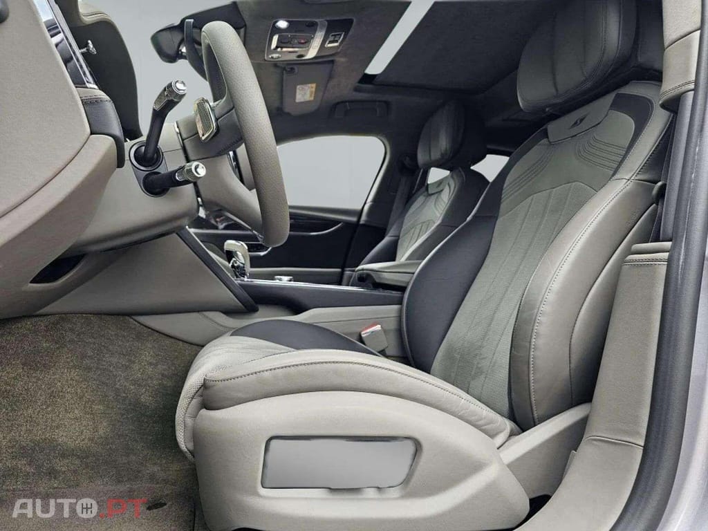 Bentley Flying Spur V6 Hybrid S 