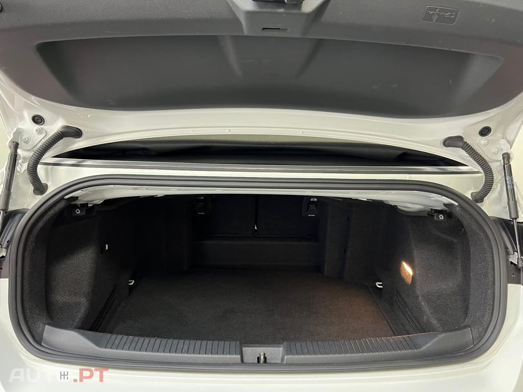 Volkswagen T-Roc Cabrio 1.5 TSI 150cv R-Line DSG