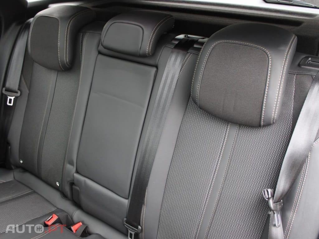 Peugeot 3008 225 GT I.V.A DEDUTIVEL