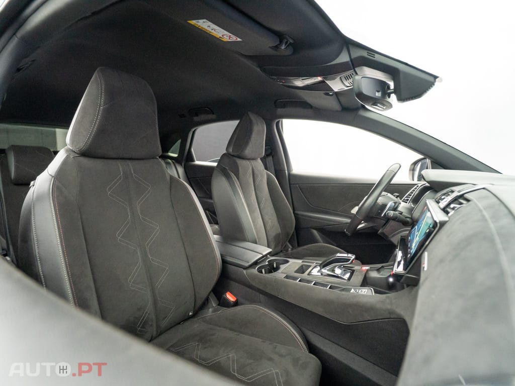 DS DS7 E-Tense Performance Line EAT8