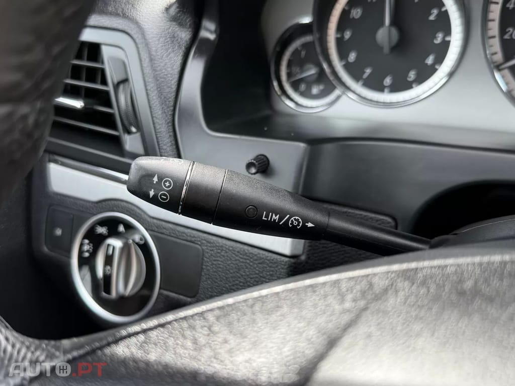 Mercedes-Benz E 250 CDI Avantgarde BlueEfficiency