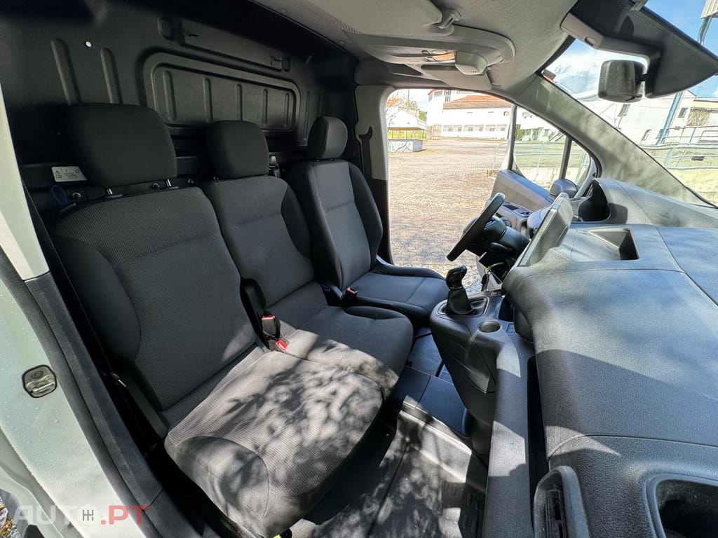 Peugeot Partner 1.5 BlueHDi Premium Longa