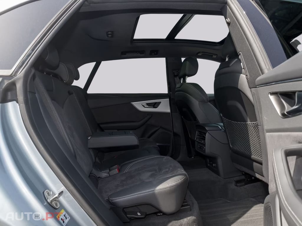 Audi Q8 55 TFSIe Q S LINE 