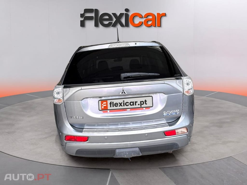 Mitsubishi Outlander 2.0 MIVEC Intense+