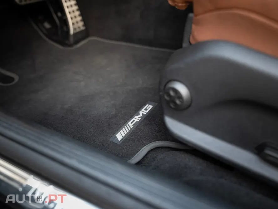Mercedes-Benz E 300 de 4Matic 9G-TRONIC AMG Line