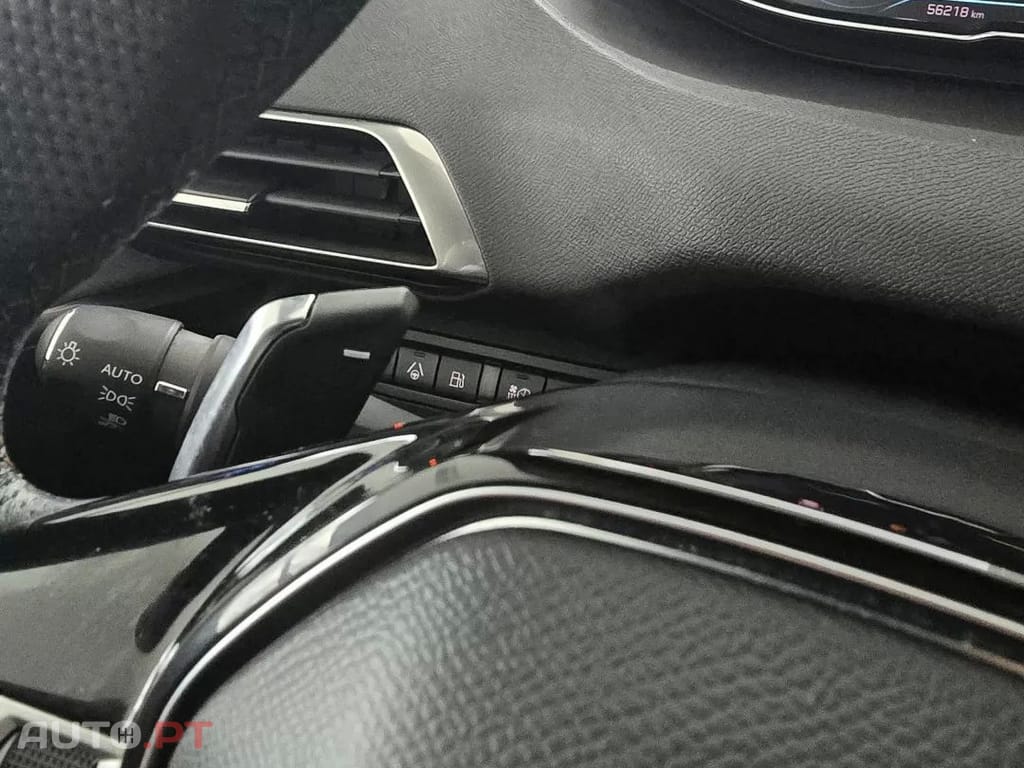 Peugeot 3008 1.6 Hybrid GT e-EAT8