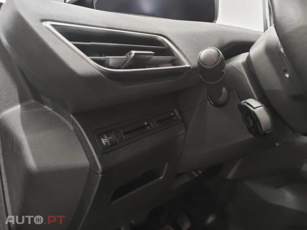Peugeot 3008 1.5 BlueHDi Active