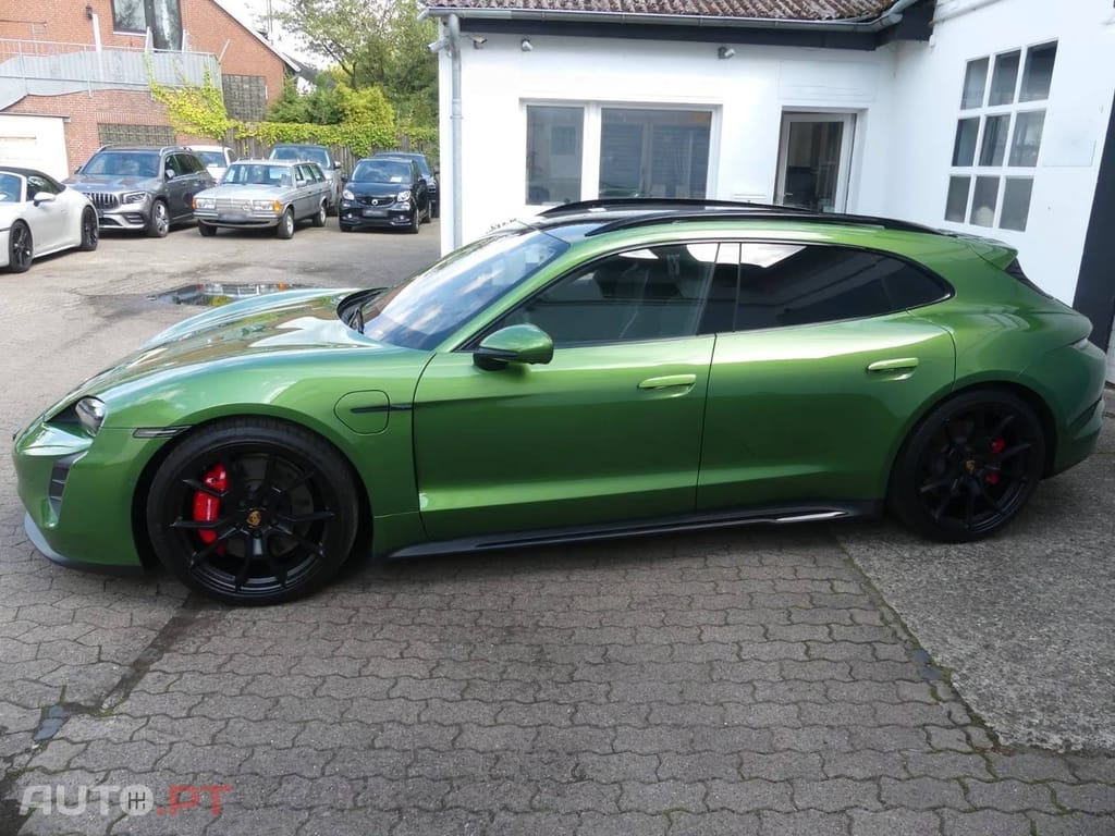 Porsche Taycan ST GTS