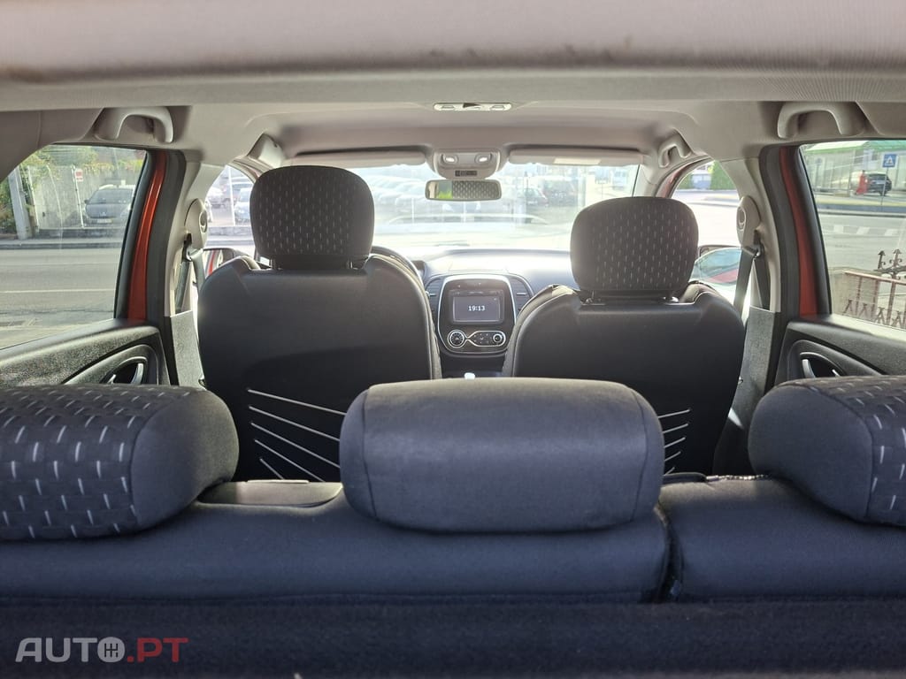 Renault Captur 0.9 TCE Exclusive — fotografia 12