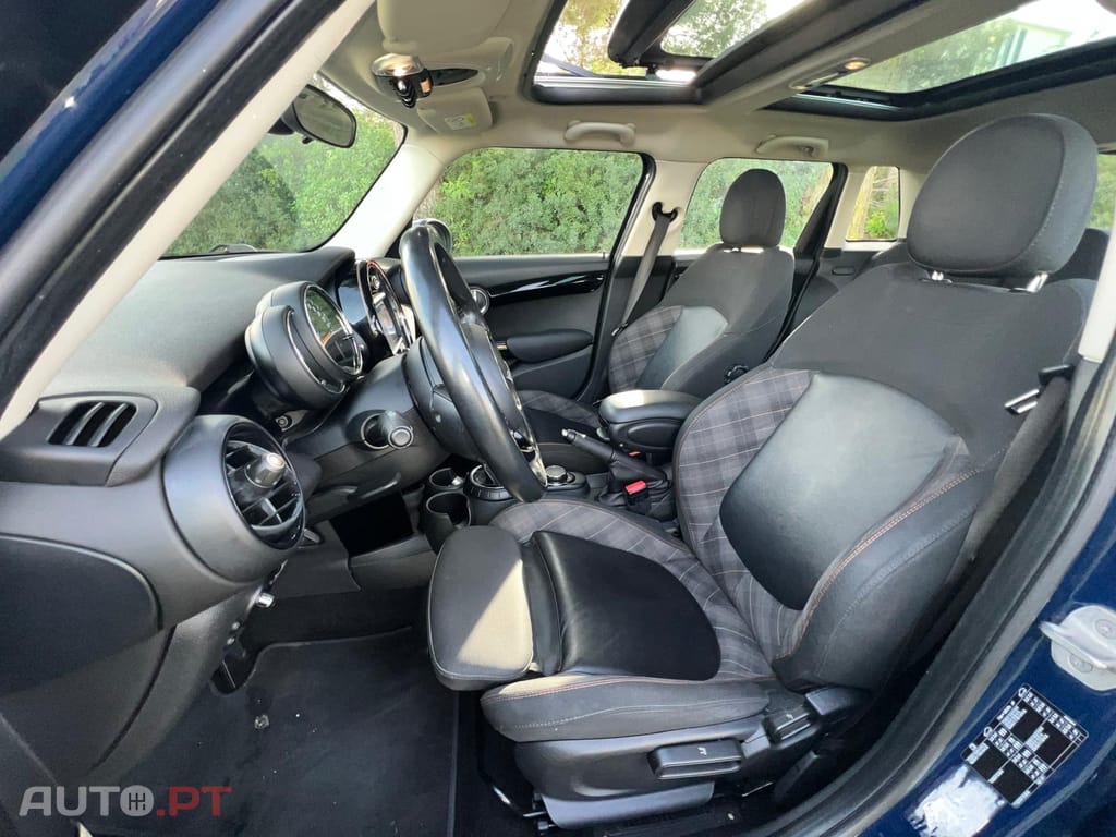 MINI Cooper Seven edition