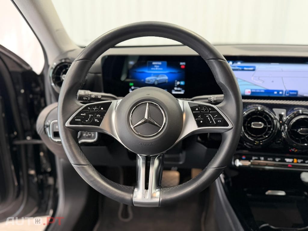 Mercedes-Benz A 250 e