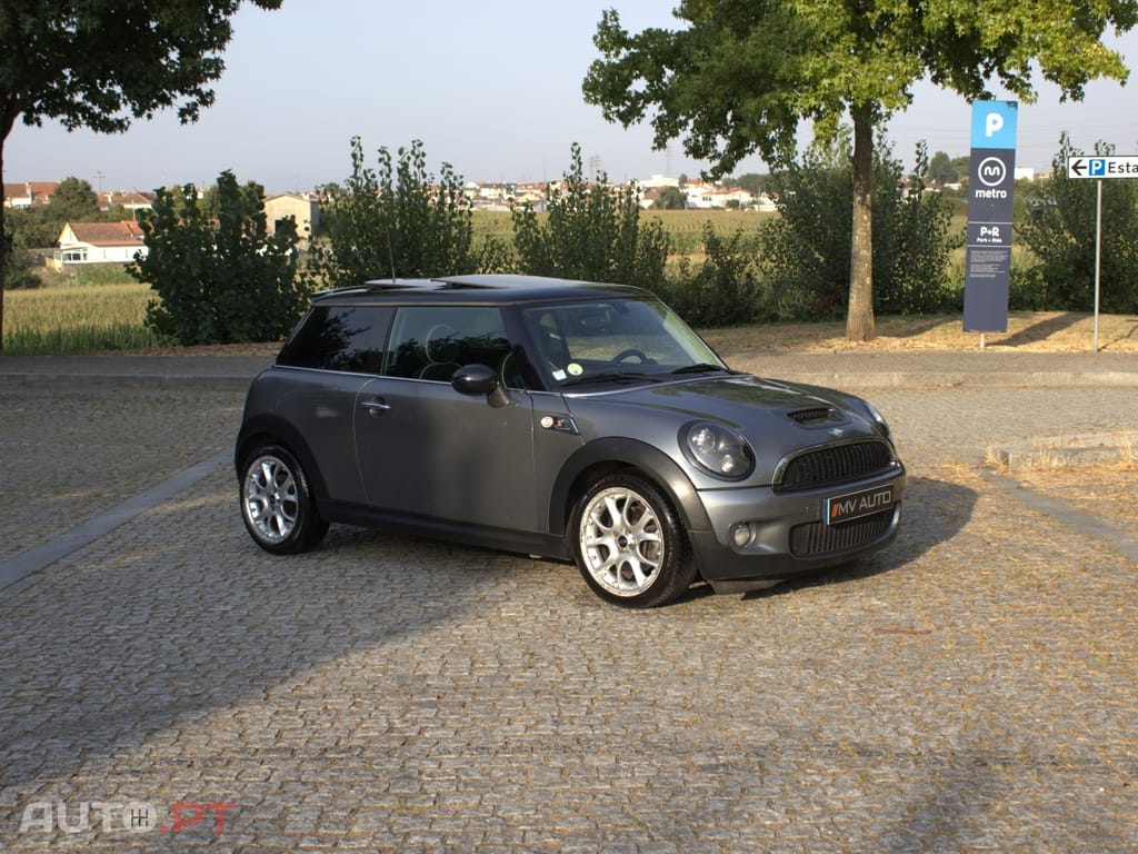 MINI Cooper Cooper S