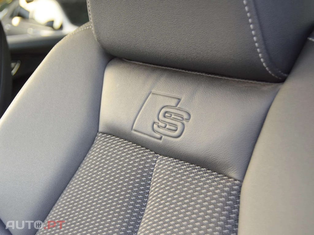 Audi Q4 E-Tron 45 82 kWh SE Business Plus