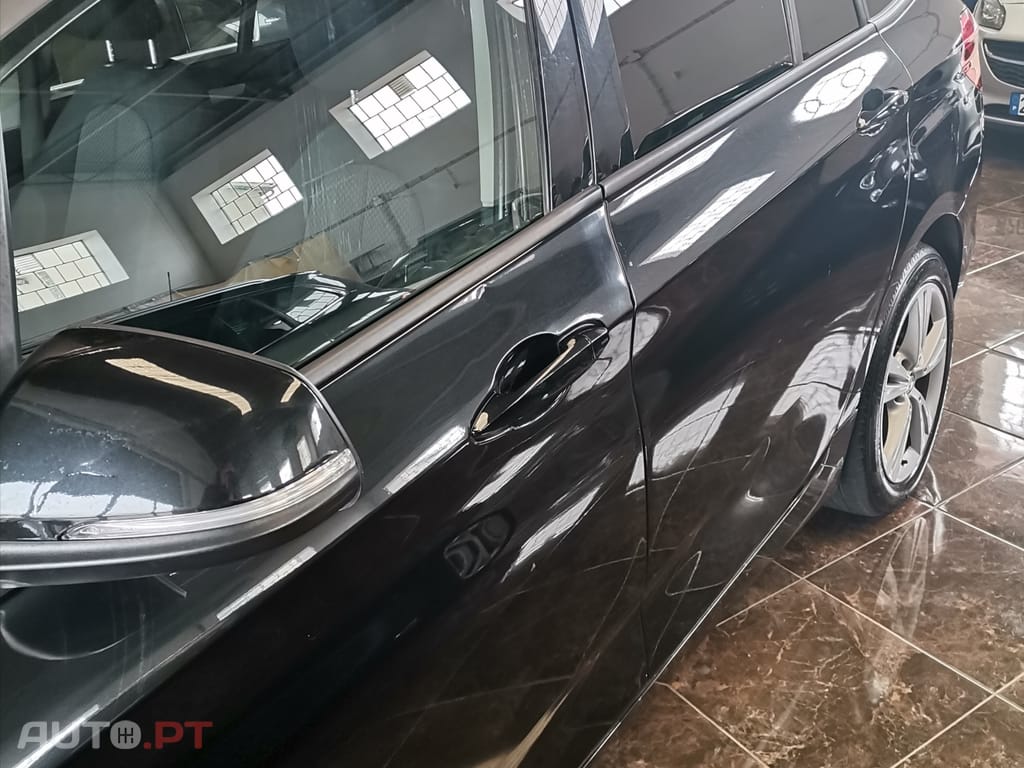 BMW 216 Série 2 Advantage 216I 7L