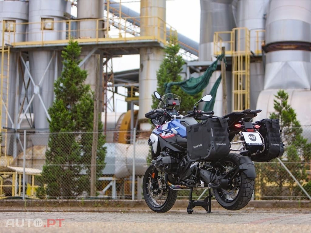 BMW R trophy