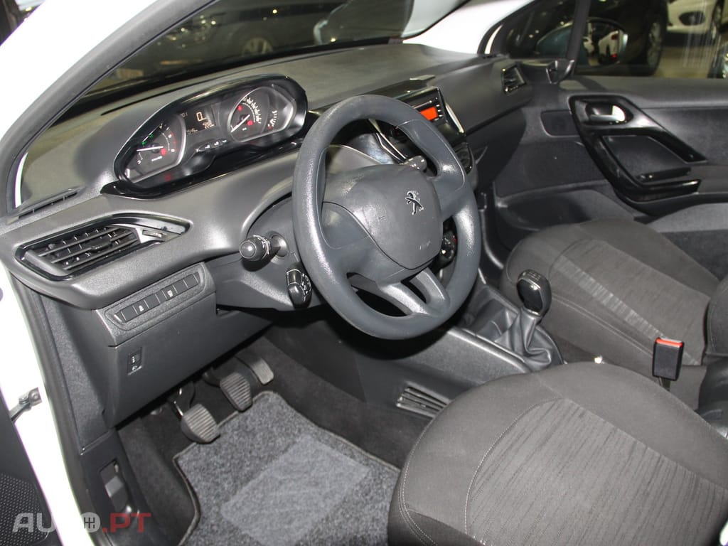 Peugeot 208 1.6 BlueHDi