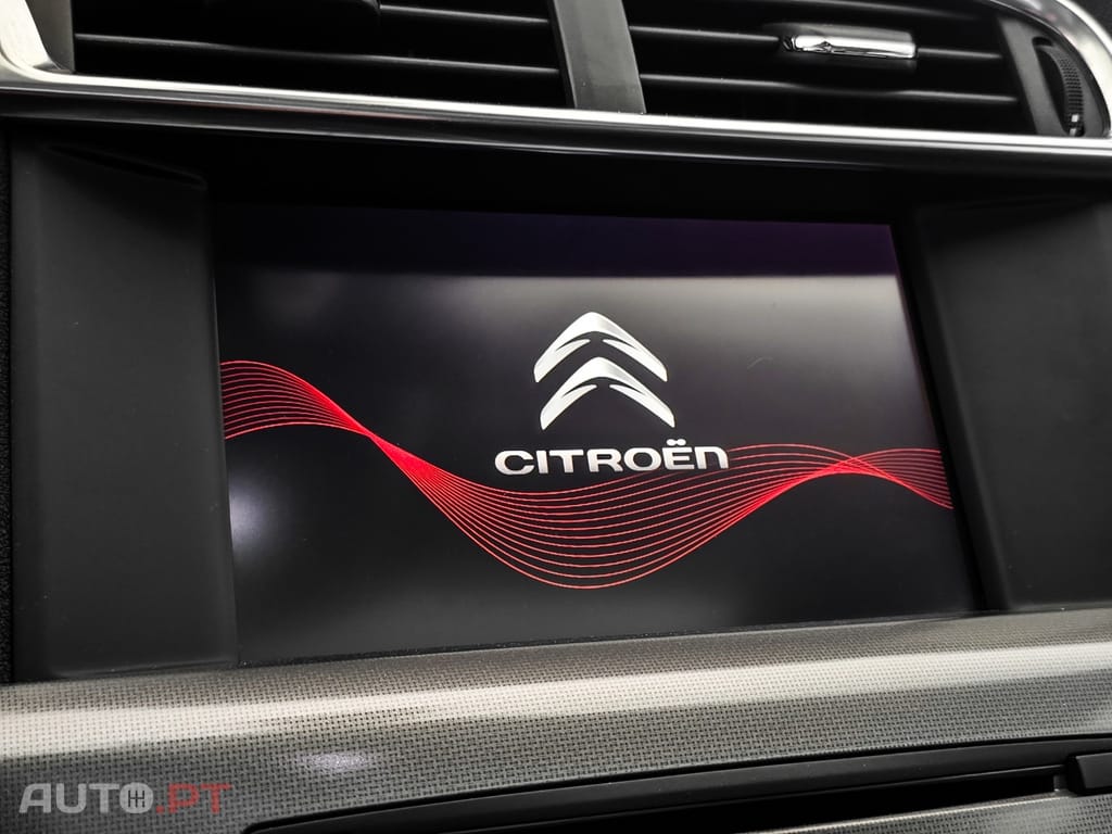 Citroen C4 1.2 PureTech Shine EAT6