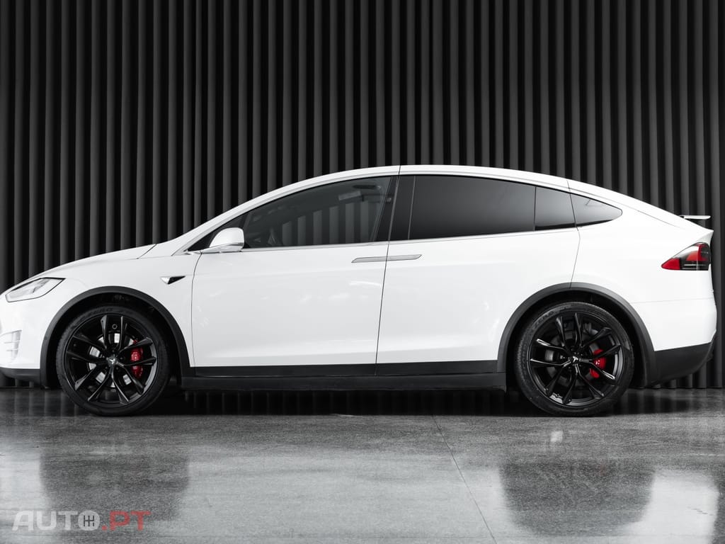 Tesla Model X 100D