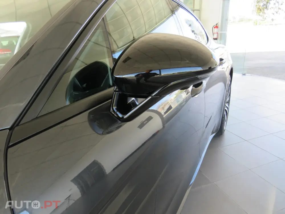 Porsche Panamera 4 E-Hybrid