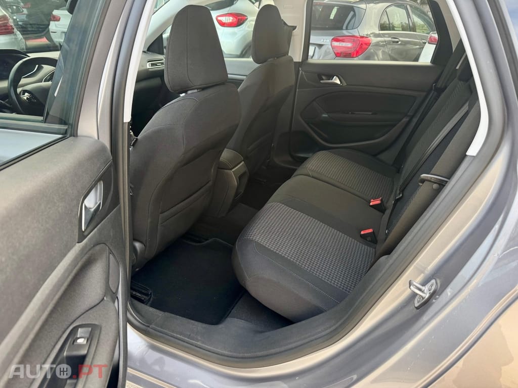 Peugeot 308 1.5 BlueHDi Style