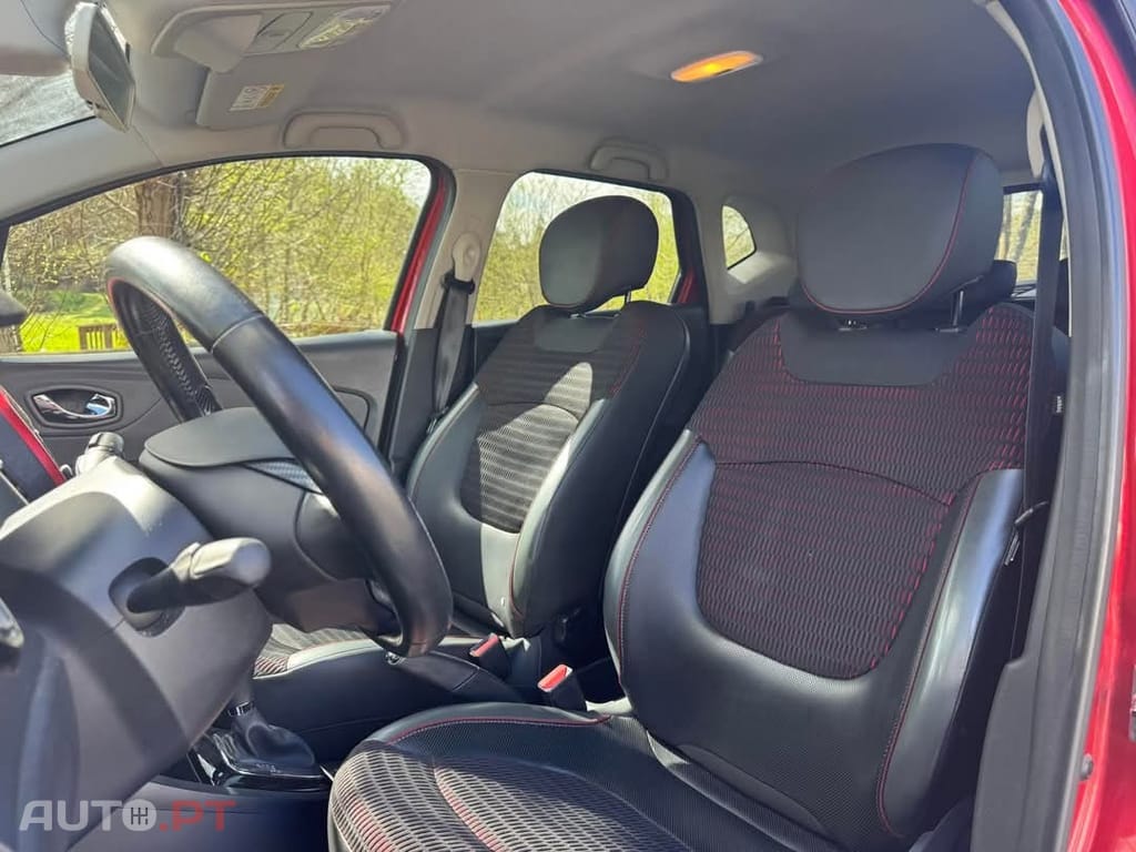 Renault Captur 1.2 TCe Exclusive EDC