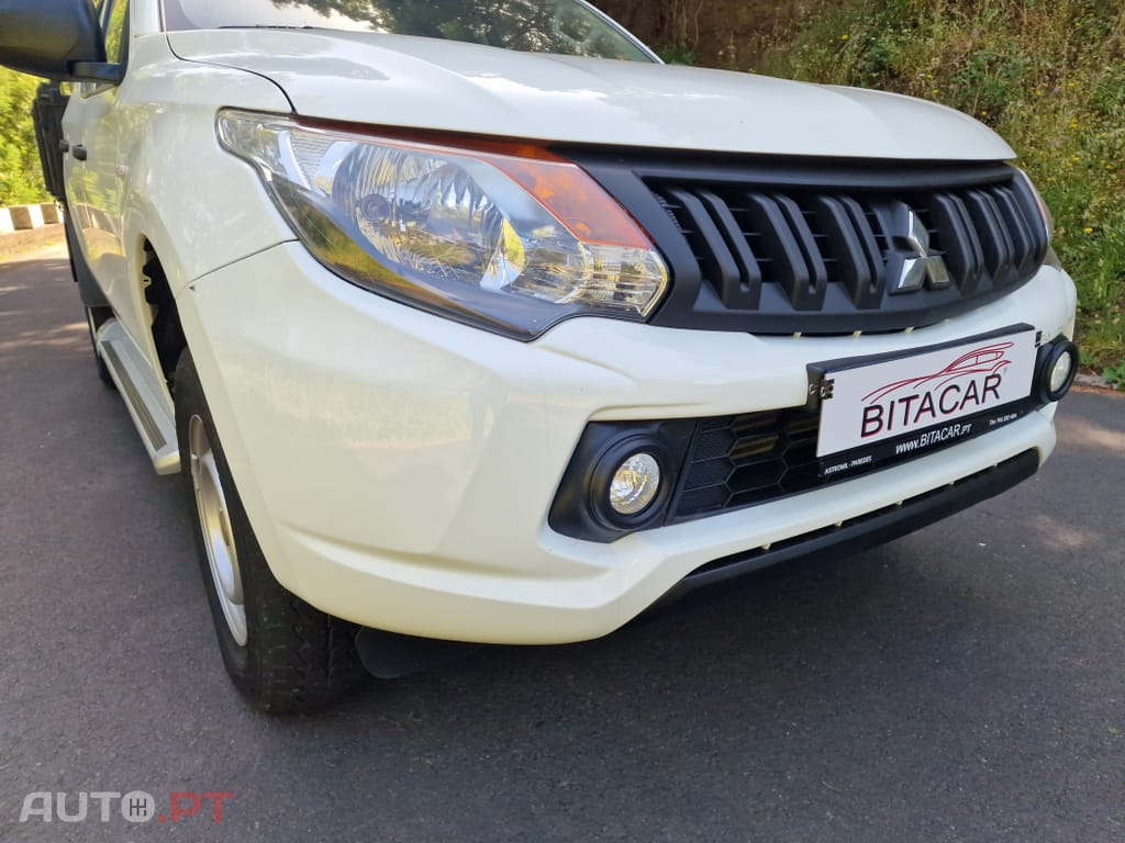 Mitsubishi L200 2.3 DI-D CD Invite 2WD