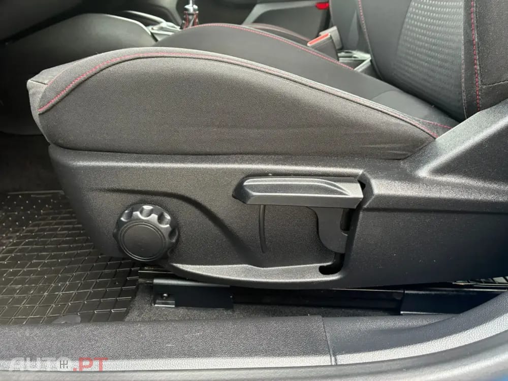 Ford Focus 1.0 EcoBoost Mild-Hybrid ST-Line X
