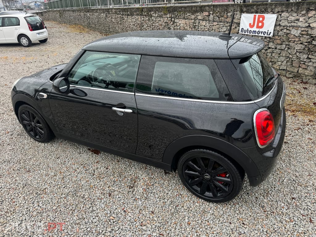 MINI Cooper Cooper D