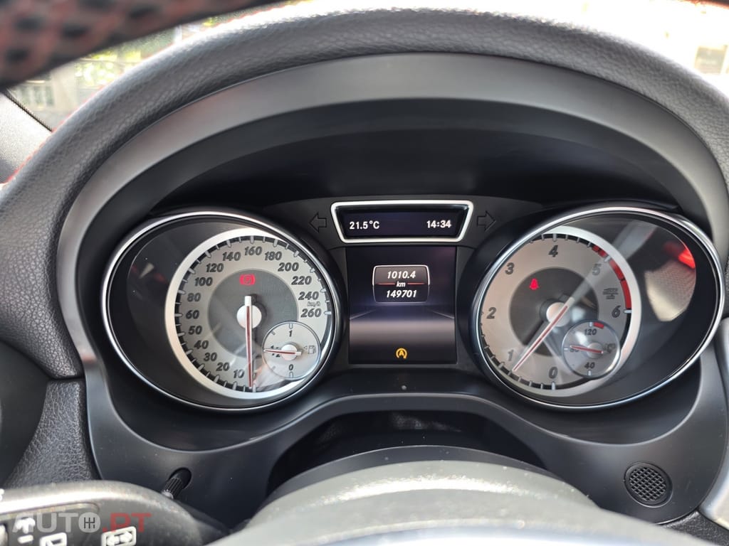Mercedes-Benz CLA 200 d Shooting Brake AMG Line
