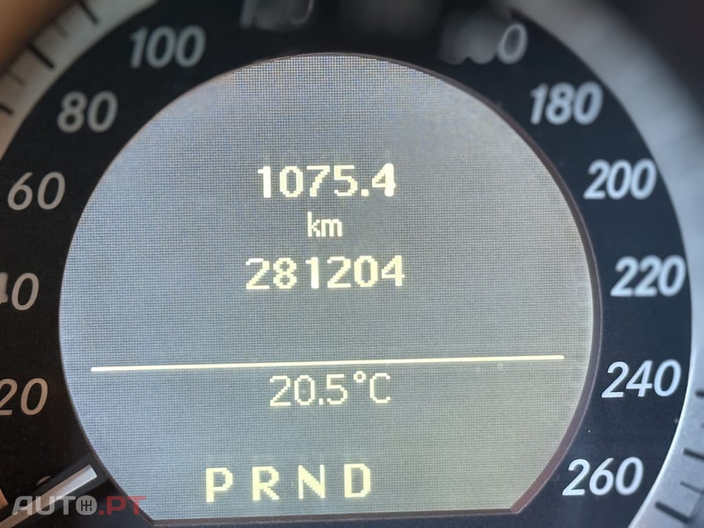 Mercedes-Benz E 250 CDi Avantgarde BlueEfficiency Auto.