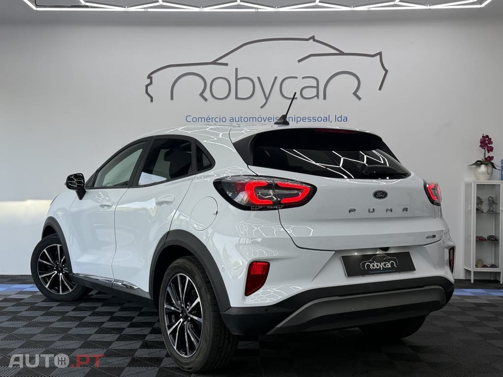 Ford Puma 1.0 EcoBoost MHEV Titanium Design