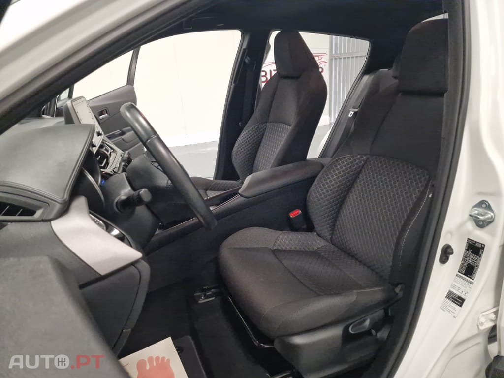 Toyota C-HR 1.8 Hybrid Comfort