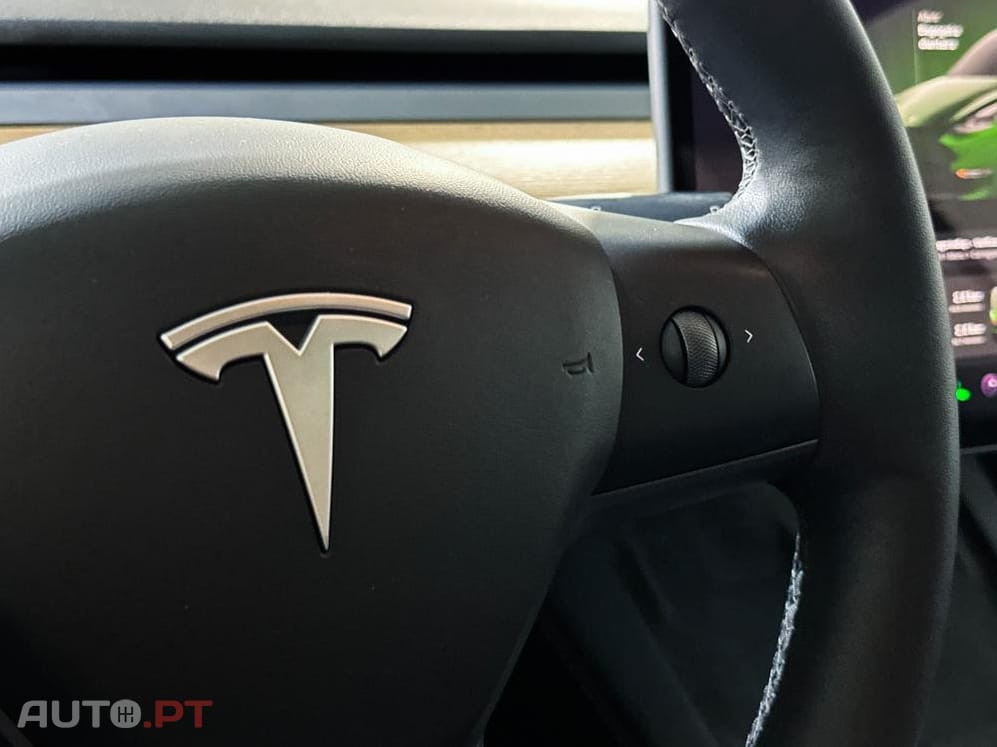 Tesla Model Y Long Range Dual Motor AWD