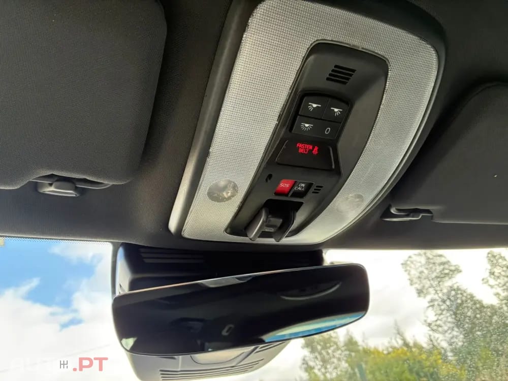 Volvo V60 2.4 D6 R-Design Momentum AWD Phev