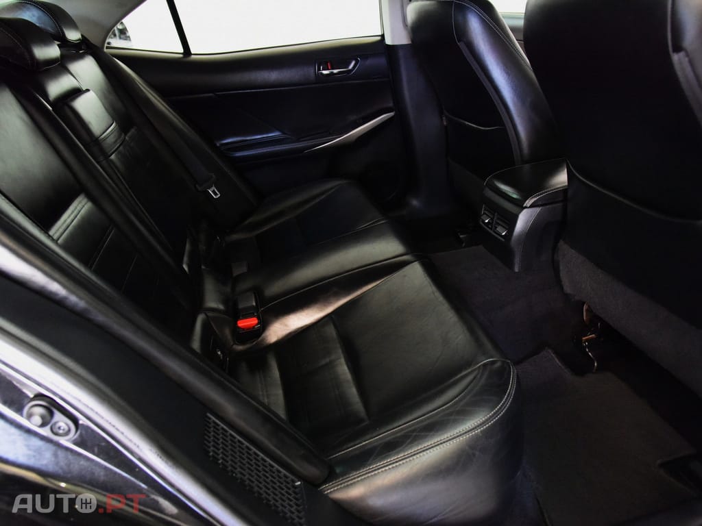 Lexus IS Executive — fotografia 26