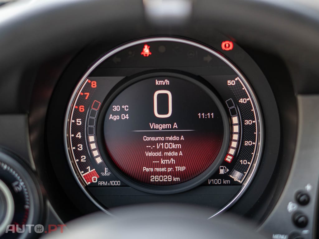 Abarth 595C 1.4 T-Jet Scorpioneoro